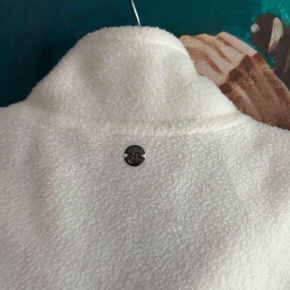 NORTHERN REFLECTIONS Women's Embroidered Cardinal Fleece Full Zip Vest M - Picture 8 of 16